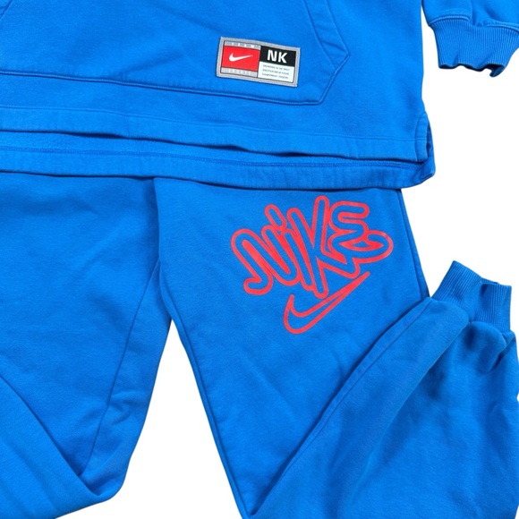 Nike Bright Blue and pink sweats and hoodie set - Picture 3 of 13